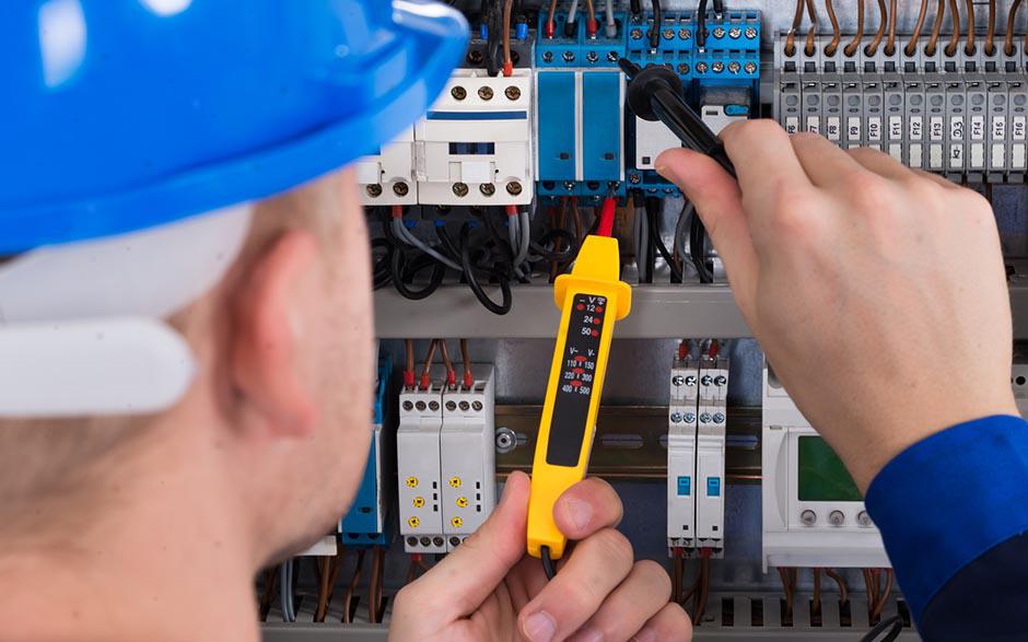 technicien électricien Créteil